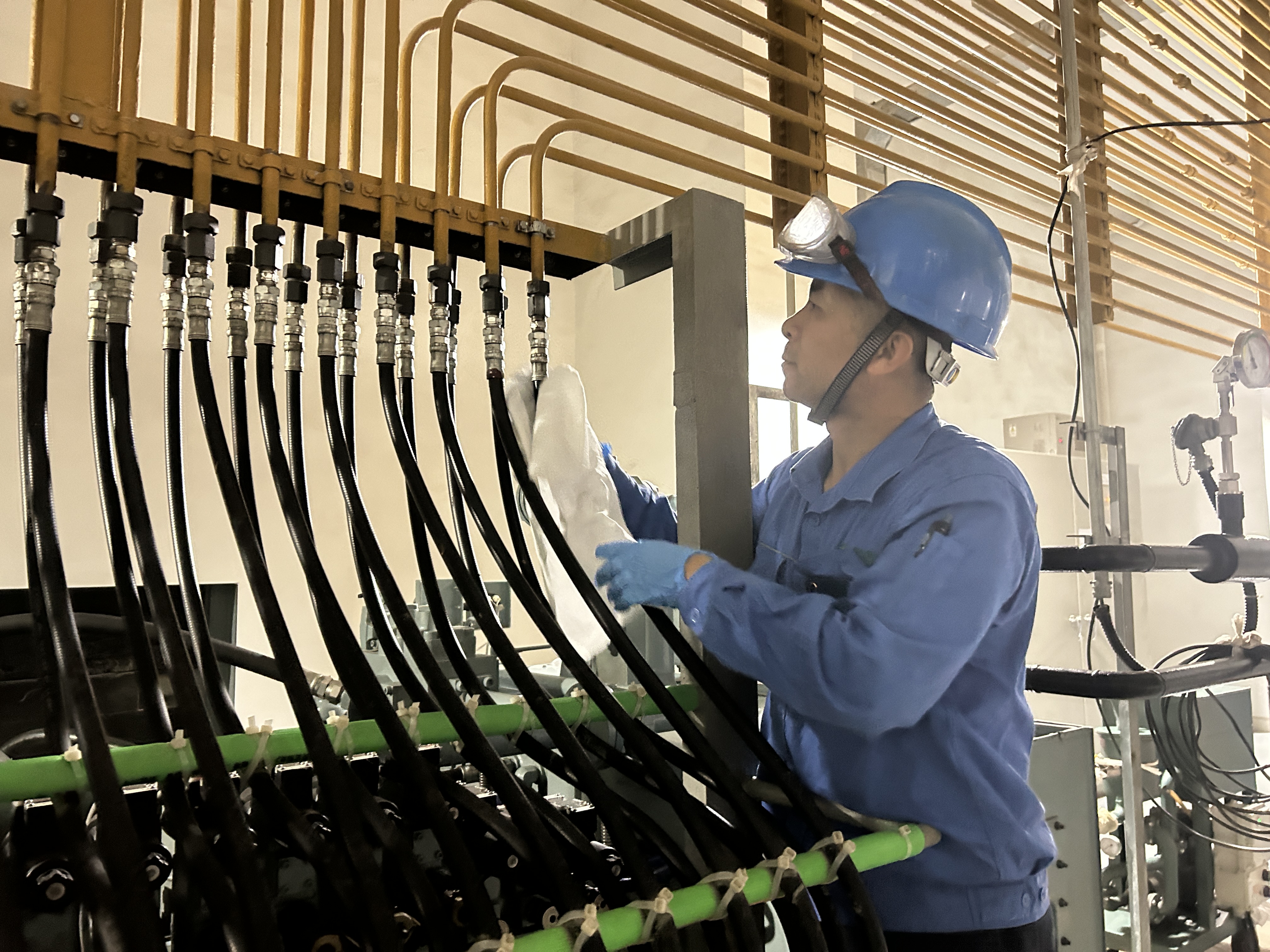 劳动创造美好生涯 | 致敬3133cc拉斯维加斯劳动楷模