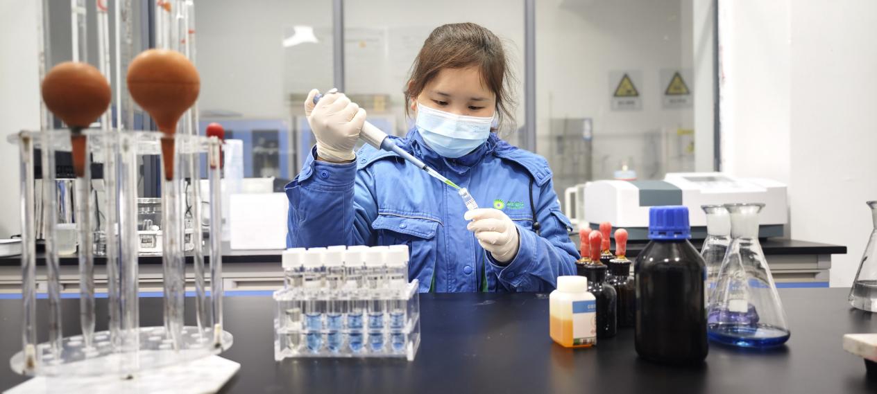 致敬“她”力量 开放“她”光线— —3133cc拉斯维加斯优良女职工代表特辑