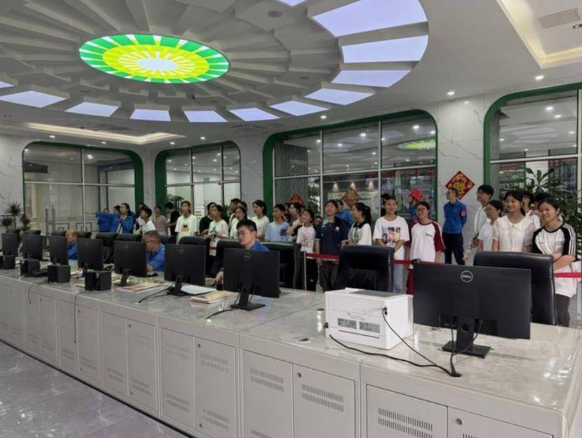 石首：探秘绿色能源 见证垃圾变废为宝